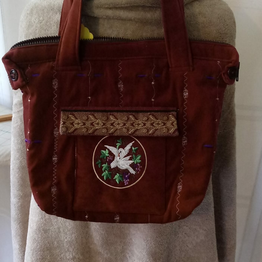 Purse - Picture 4 of 4